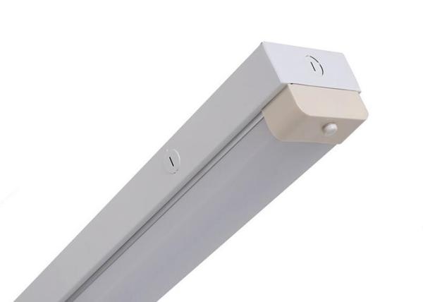 Luz de tira 130-150LM/W linear 3000K-6000K 120W para o espaço varejo interno