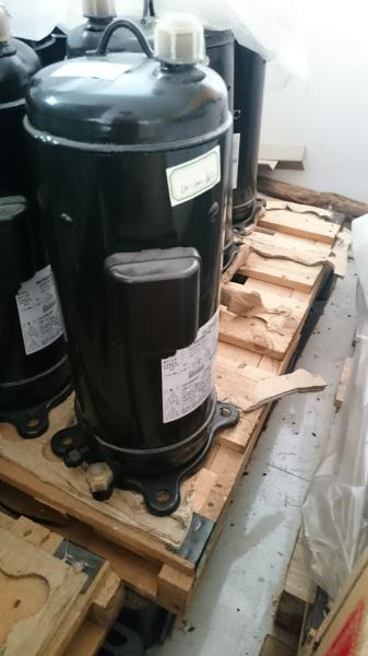 Multi line   Hitachi Hisense compressor  500DHM-80D1 apply  Hospital Factory School    Central air-conditioning