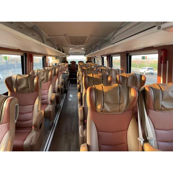 Yutong Bus Luxury 2+1 Yutong Bus 31 Seats ZK6120 Business Seats Airbag Suspension 2023 Year