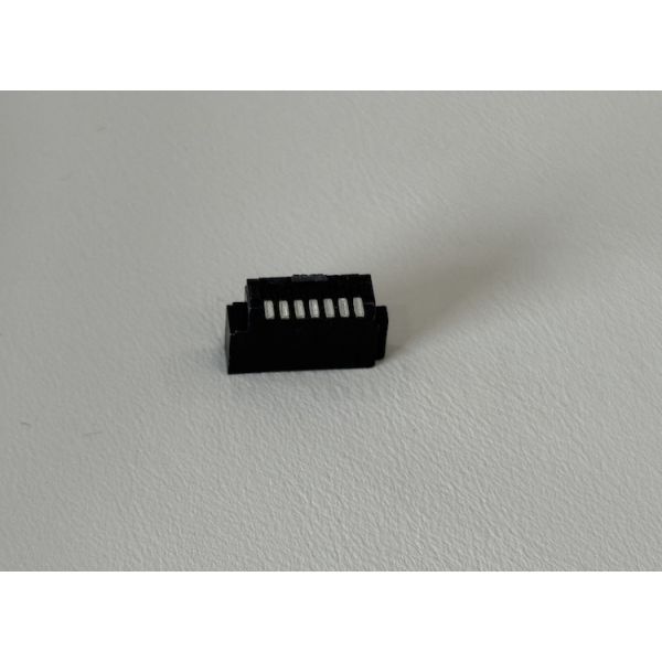 7 Pin SATA Female Connector for Wire Solder Cable, Gold Plated Electrical Signal Terminals, PCB Power Transmission Customization for Server, Automotive and Industrial Devices Applications