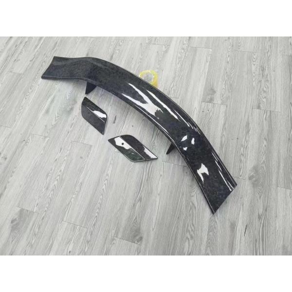 Bright Black Aston Martin Body Kit DBX MSY Style Carbon Fiber Spoiler Wing