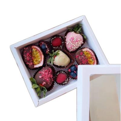 Folded White Strawberry Chocolate Container Box Packing With Clear Window