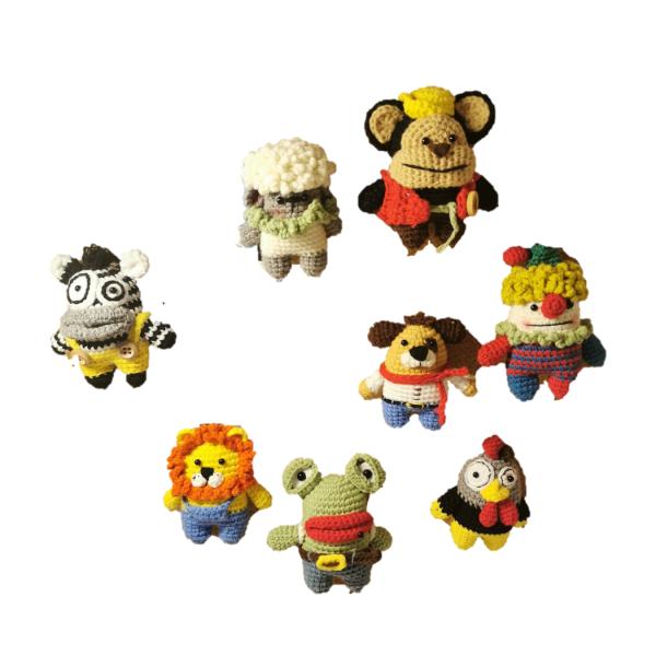 Needle Hook Knitting Doll Key Chain Big Lips Colored Handmade 8cm Size ODM