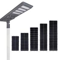 Éclairage de rue solaire à LED extérieur de 60W avec fonction d'allumage automatique 180LM/W