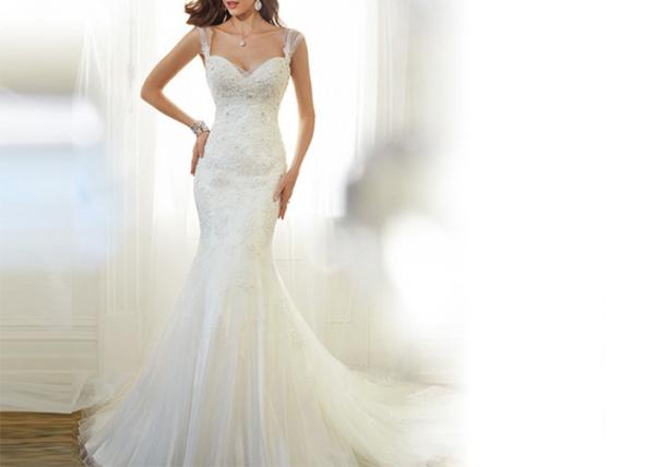 Sling Off White Mermaid Wedding Gown Sweet Heart Backless Sexy Lace Beading Long Tail Dress