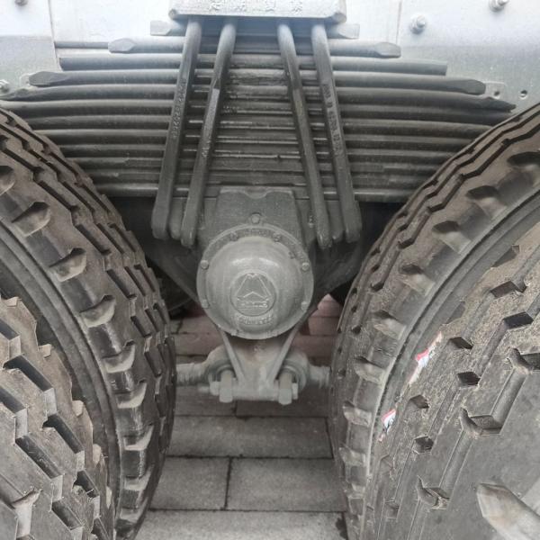 12m3 HOWO Cement Mixer Truck with Sinotruk Chassis EEC Certification and Customization
