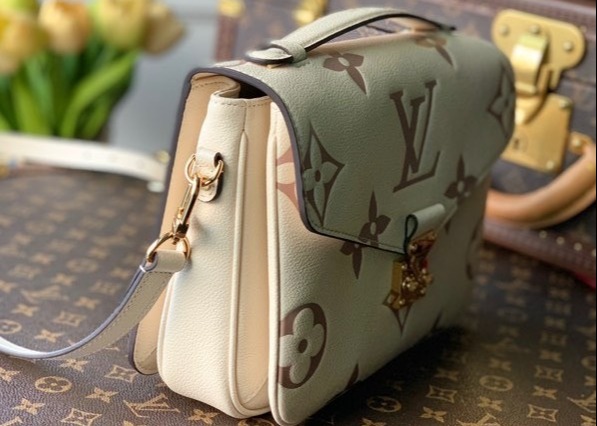 Spring Empreinte Leather 25cm Luxury Cross Body Bag With Lock