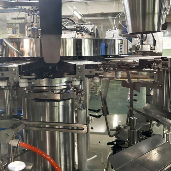 Automatic Viscous Material Screw Multihead Weigher Packaging Machinery Frozen Drumsticks Chicken Nugget Packing Machine