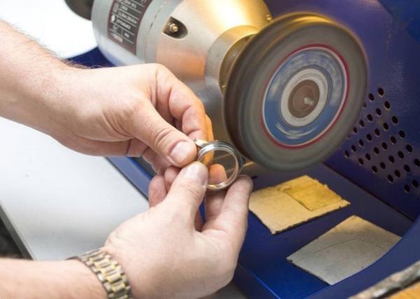 Fast Drying Aluminum Polishing for Metal Surfaces 50 Sq Ft Coverage