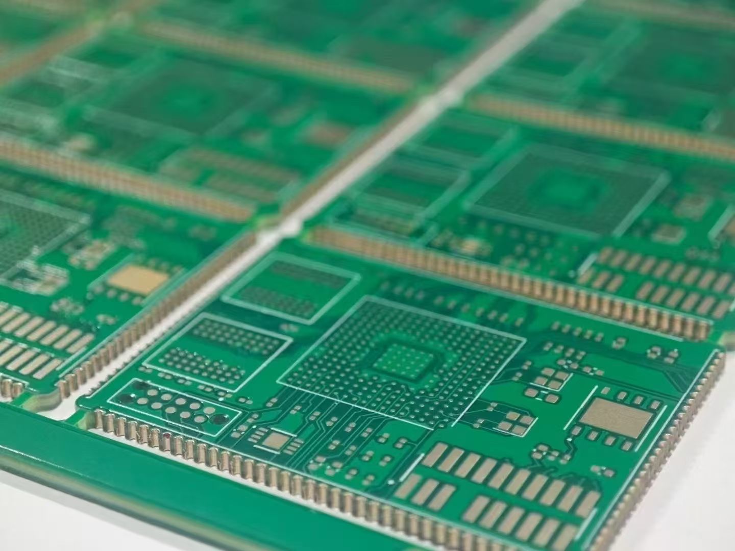 0.8mm Board Thickness High Reliability PCB with Consistent Manufacturing LeadTime 3-15 Days