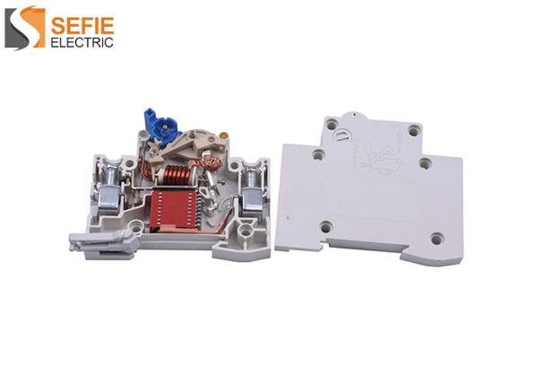 400V Circuit Breaker  Type C Mcb Tripping Curve / 4 Pole Circuit Breaker