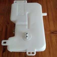 Plastic Delong Truck Expansion Tank Parts Assembly DZ9100530150