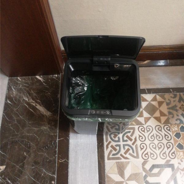 Auto Sealing Smart Garbage Can , Hand Free Intelligent Trash Bin