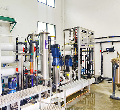 Equipo integrado de tratamiento de agua por ósmosis inversa Sistema de unidad de tratamiento de agua por ósmosis inversa ISO9001