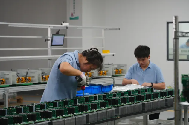 Hyrbid Power Factor Correction Power Quality Control