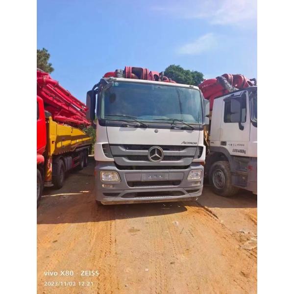 56-метровый грузовик для использования бетона в 2019 году весом 44000 кг.