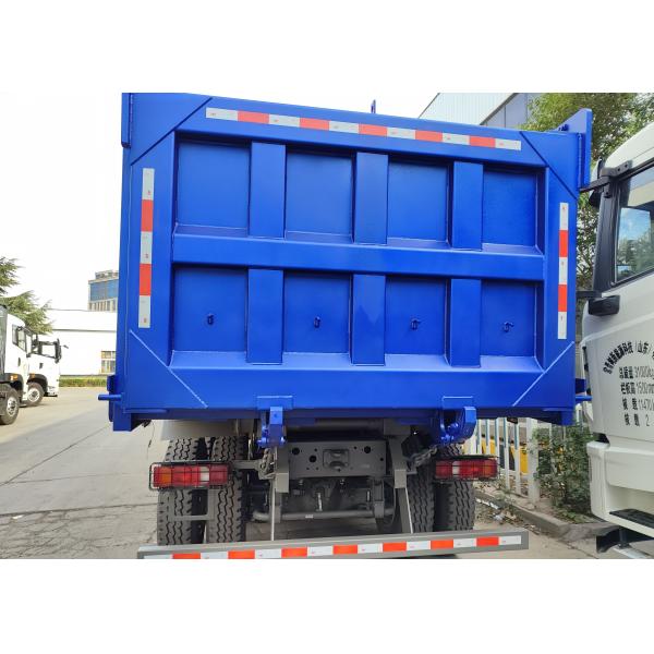 SINOTRUCK HOWO RHD 6×4 с подъемником на 40 тонн 10 колес