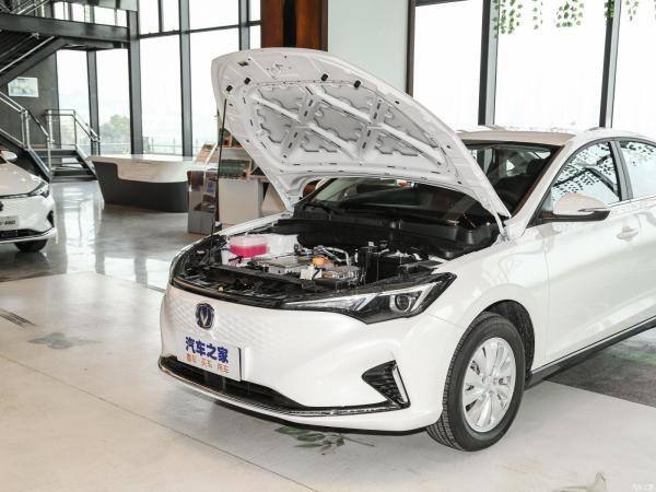 Changan Eado EV460 Limousine elétrico para suas necessidades