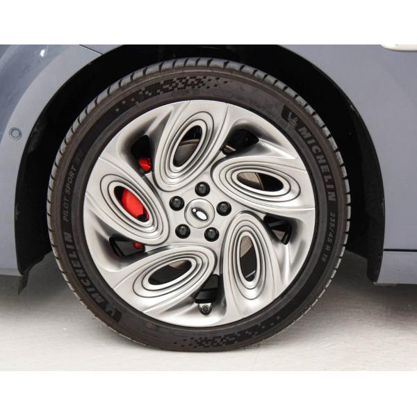 Седан высокой эффективности четырехколесного привода ORA Lightningmao 2022 600km электрический