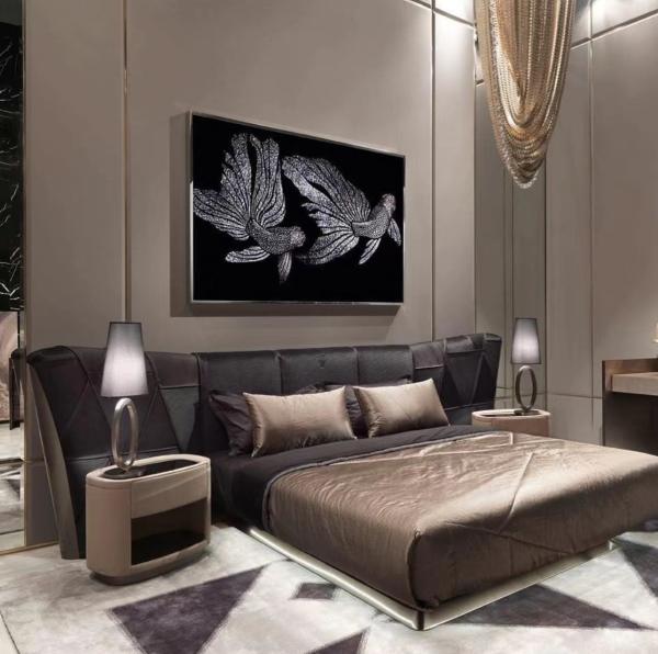 Italian Style Fabric Solid Wood King Size Bed Durable For Bedroom Furniture