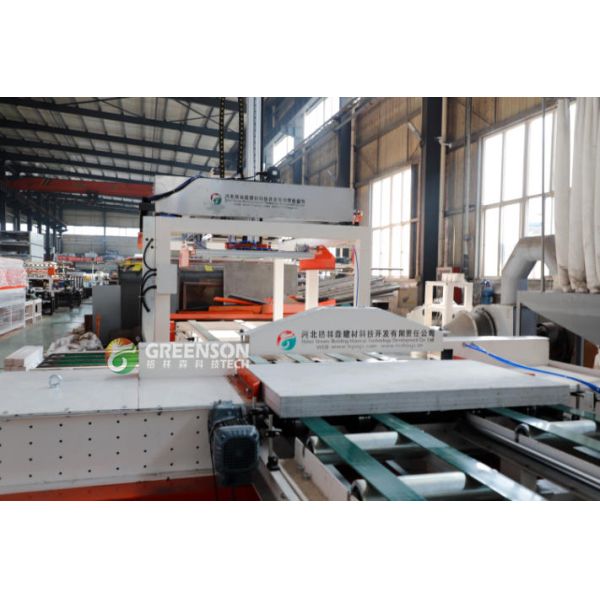 Full Auto Gypsum Board Saw Line High Efficiency Dust Free Cutting For 1200 Mm*3000 Mm Boards