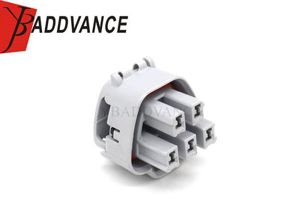 5 o Pin KET MG641521-4 selou o conector fêmea do fio para a tomada 90980-11077 da bomba de óleo de Hyundai
