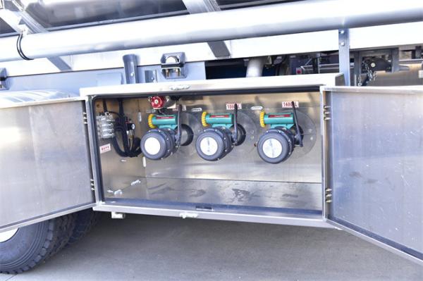 3 Axles 45000 Liters Mobile Fuel Tanker Trailer Diesel Tank Trailer With 3 Compartments