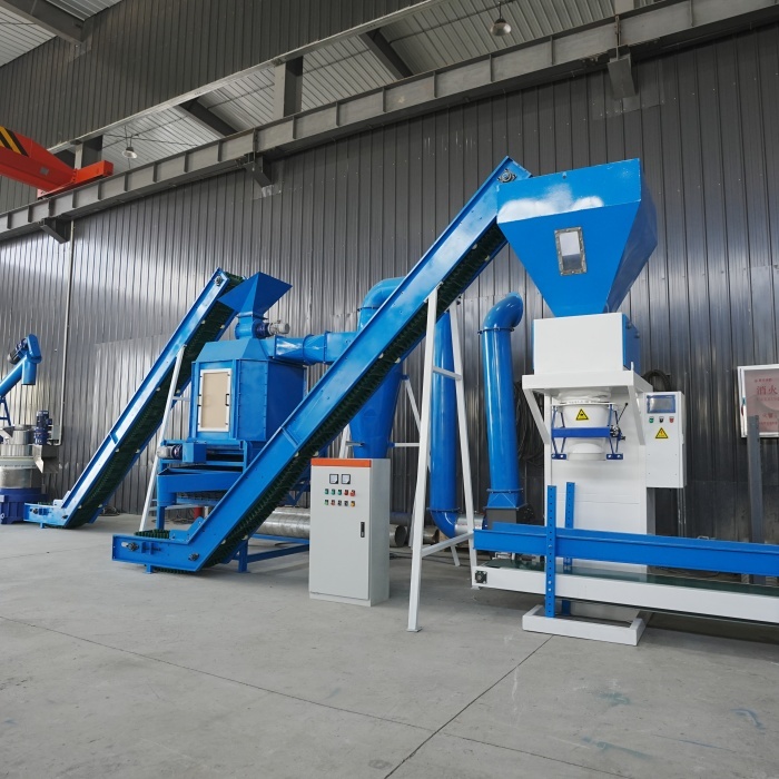 Мельница лепешки опилк биомассы деревянная для органического T/H топлива 1-10 альфальфы позема