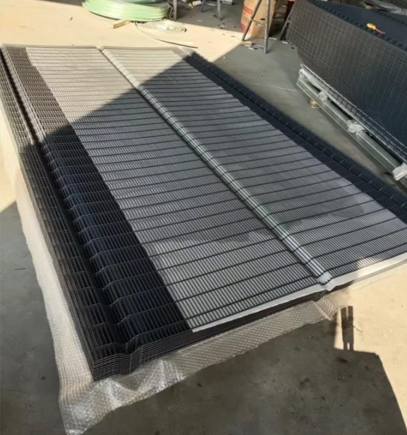 Architectural 3D Security Fence Low Profile Ribbed Mesh With Color Match Finish