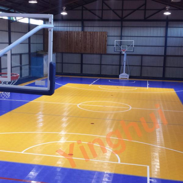 Piso de baloncesto modular de plástico