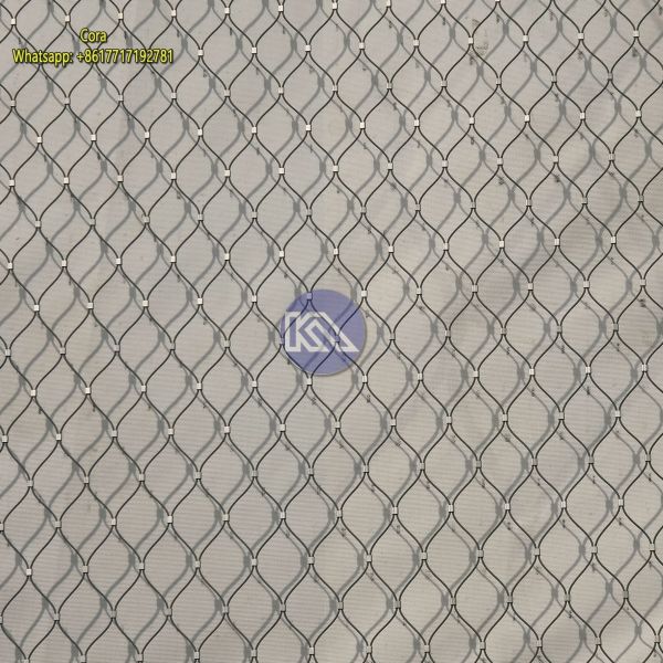 На открытом воздухе ячеистая сеть гриля барбекю, трубка курильщика лепешки 12 дю