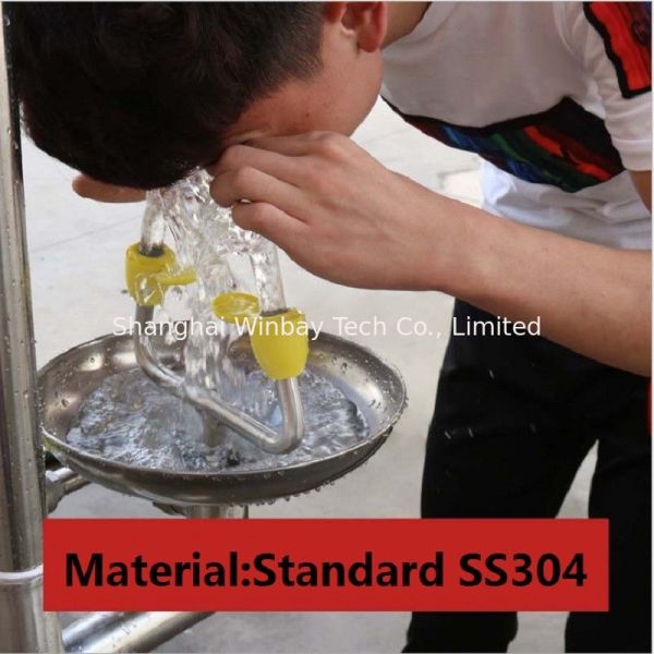 Stainless Steel eyewasher Classic Wall Mounted Eyewash Station  for labs Safety Equipment round bracket