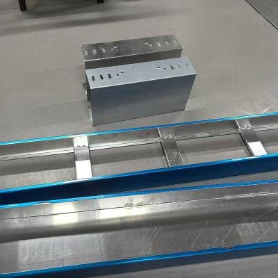 Indoor Outdoor Aluminum Ventilated Cable Tray Height 50mm-150mm For Hassle Free Cable Management