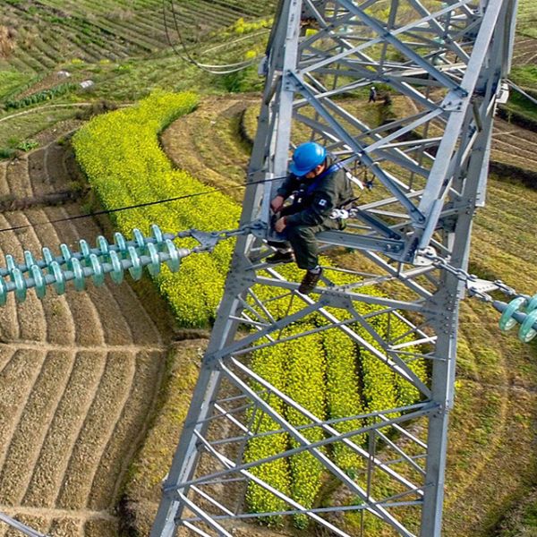 Torre galvanizada da transmissão da estrutura do aço Q355 Q255 do mergulho quente