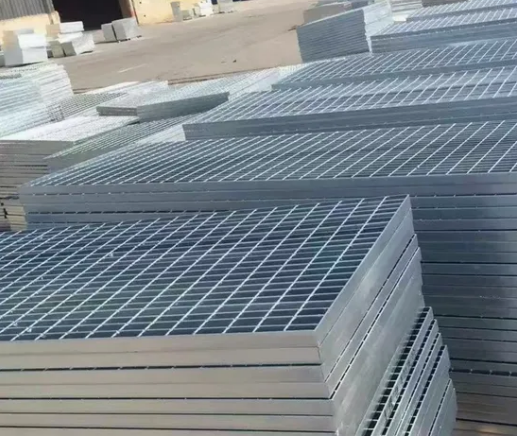 Hot Dipped Galvanized Steel Bar Grating Stair Tread for Heavy Load Bearing with Customizable Sizes