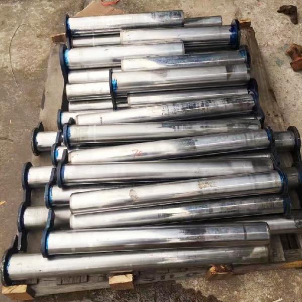 ZAX100 ZAX60 Hitachi Excavator Bucket Pin 58HRC Hardness Black And Silvery