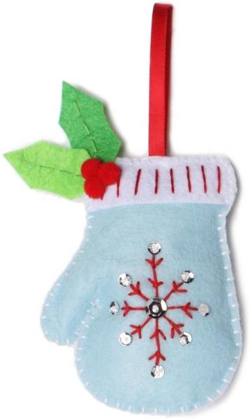 Dress Up Pendant Christmas Party Crafts Ornaments Customized Size Eco - Friendly