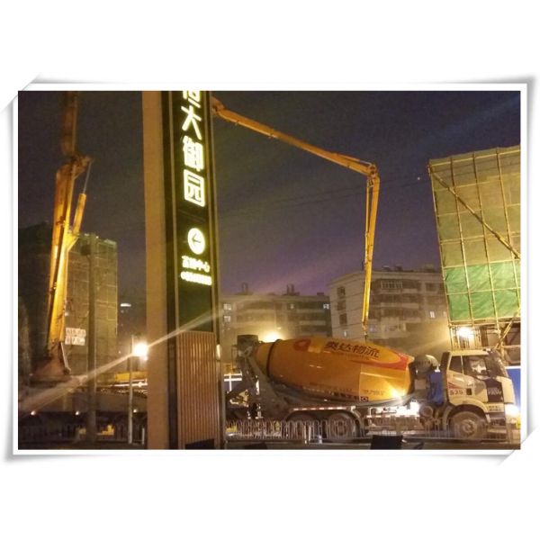 8CBM Cement Ready Mix Concrete Mixer Trucks For Long Distance Transporting