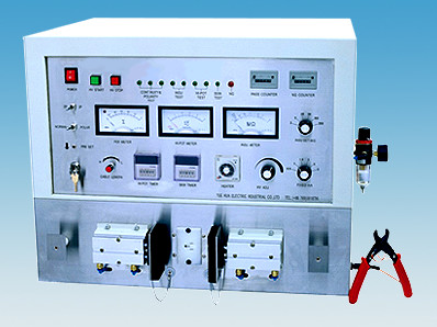 AC220V 50Hz / 60Hz Electrical Wire Tester 3P Non Polarity 0.3S Insulation Test