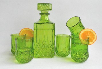 GLASS WINE DECANTER WITH 4 CUPS