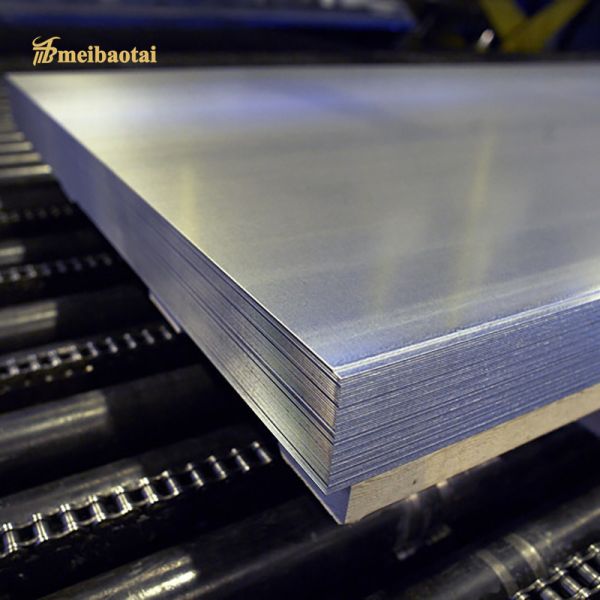 Лист из нержавеющей стали HL 201J1 J2 1240x2440 мм