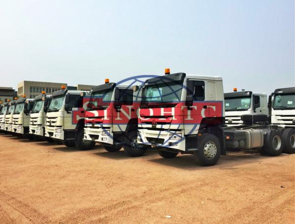 HOWO Automatic Tractor Truck 40 - 80 Tons Payload Capacity HW76 Cab