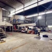La pulpa impresa recicló el rollo de papel del tejido que hacía la máquina