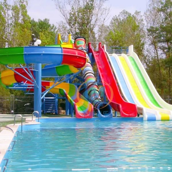 Outdoor Aqua Park Adults High Speed Slide High Durability 400-700cbm/Hour Water Flow