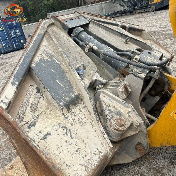 Used LiuGong 856H Wheel Loader with 5 Ton Rated Load, 3.0m³ Bucket Capacity, and Reliable Coms Engine