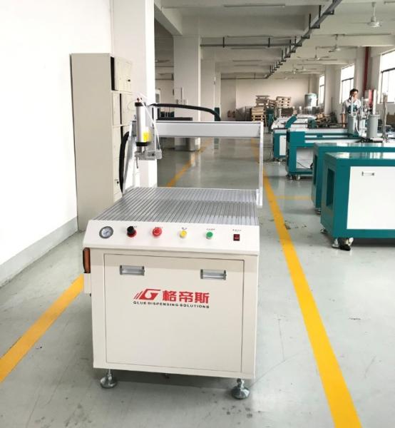 Automated Glue Dispensing Machine Three Axis Automated Glue Dispensers For Flood Light