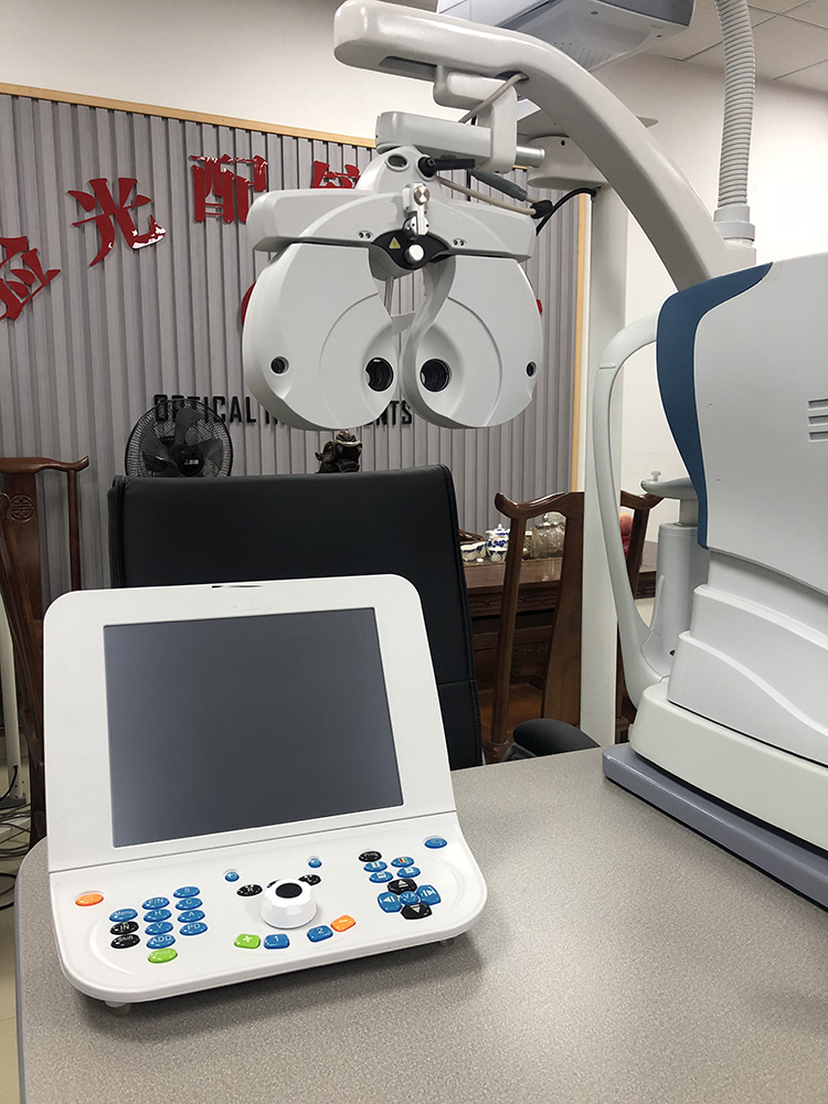 Автоматический компьютеризированный Optometry Phoropter компактный дизайн LCD 10,4 дюймов