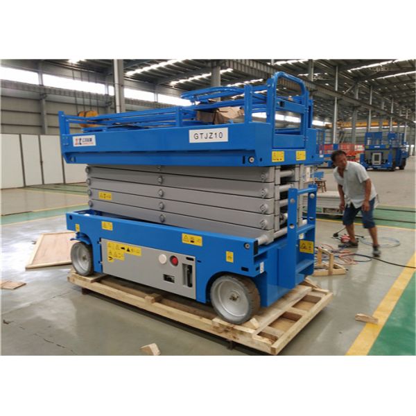 Customized Self Propelled Scissor Lift Widely Application 2100KG Weight