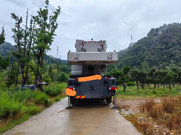 Grúa autocargante Zoomlion ZTC1100V7-1 de 110 toneladas de 2023, pluma de 75 m