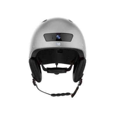 3 horas que carregam o capacete esperto futurista da bicicleta do tempo com as piscas-pisca